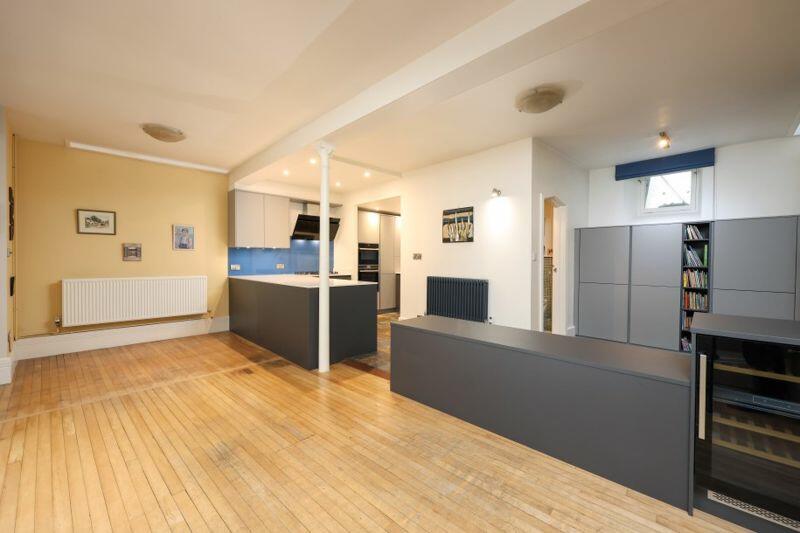 Kitchen and Dining space