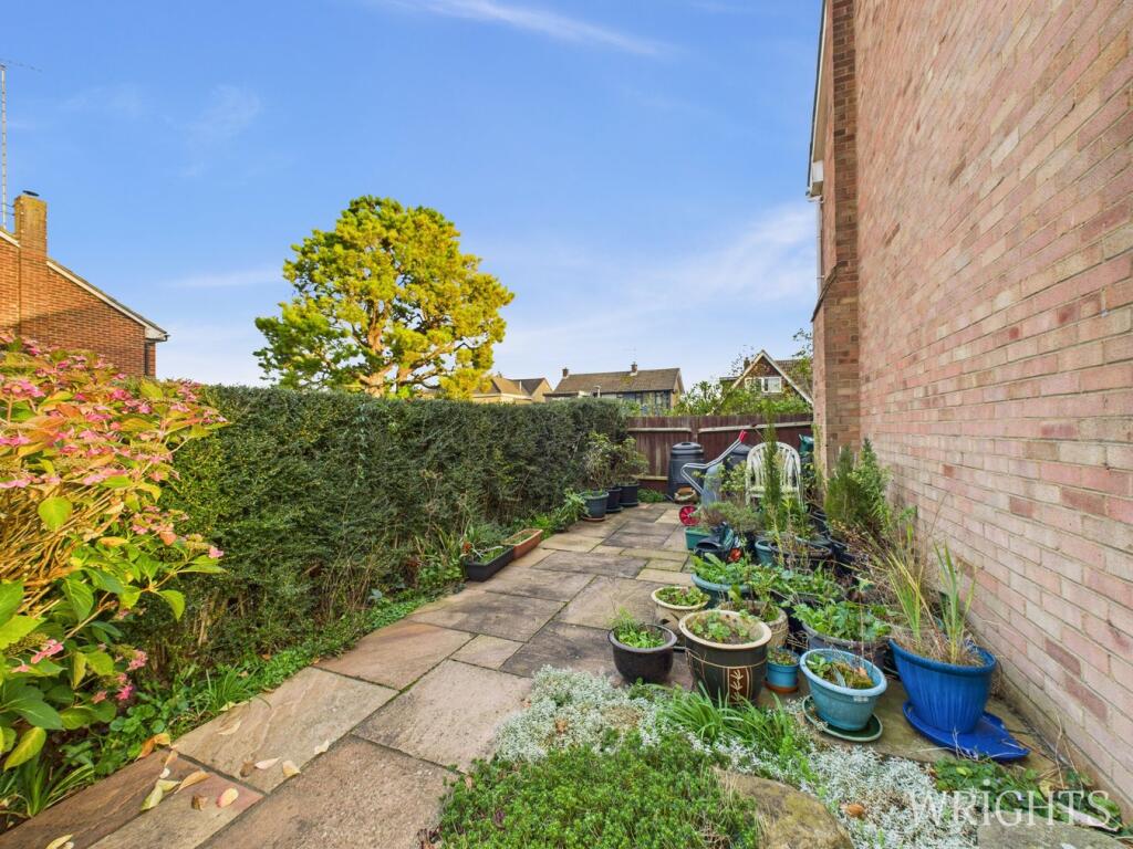 Side garden