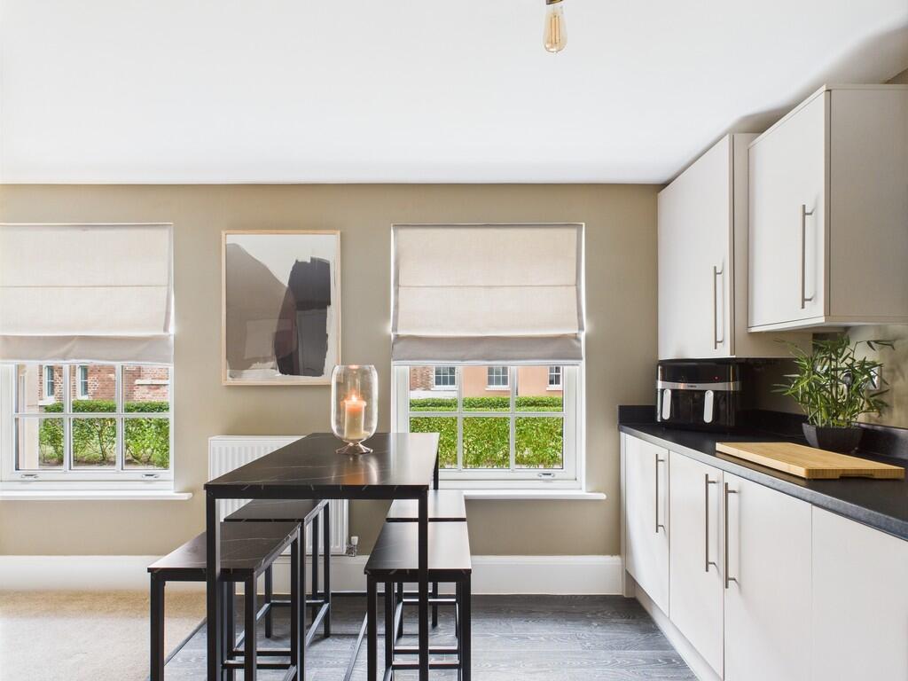 CAM03582G0-PR0128...