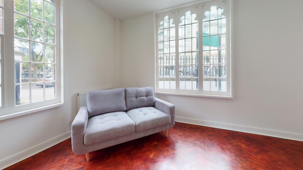 Plumptre-Court-F7-Living-Room