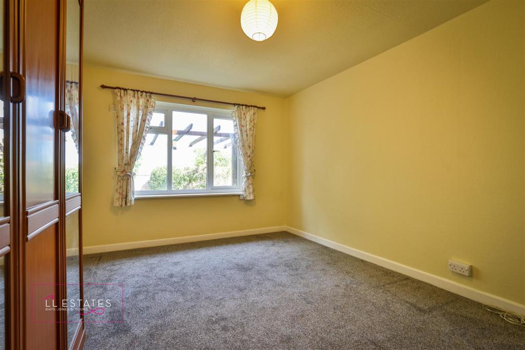 Bedroom 3.jpg