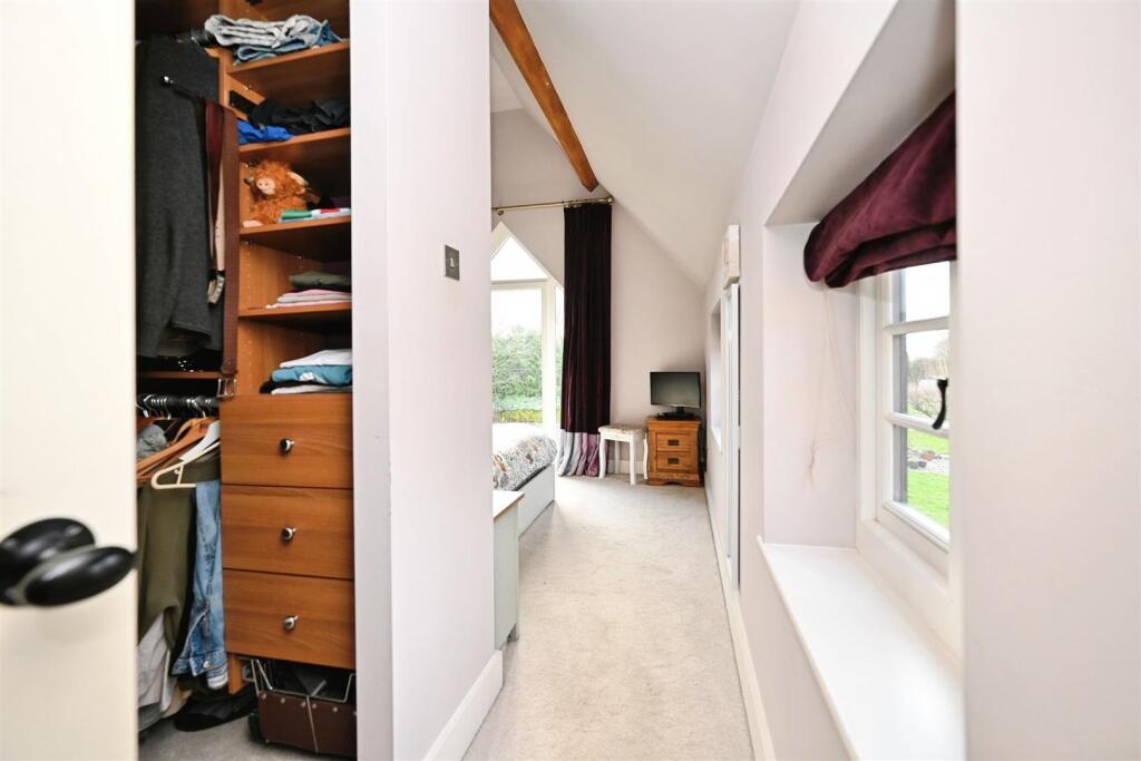 Walk In Wardrobe
