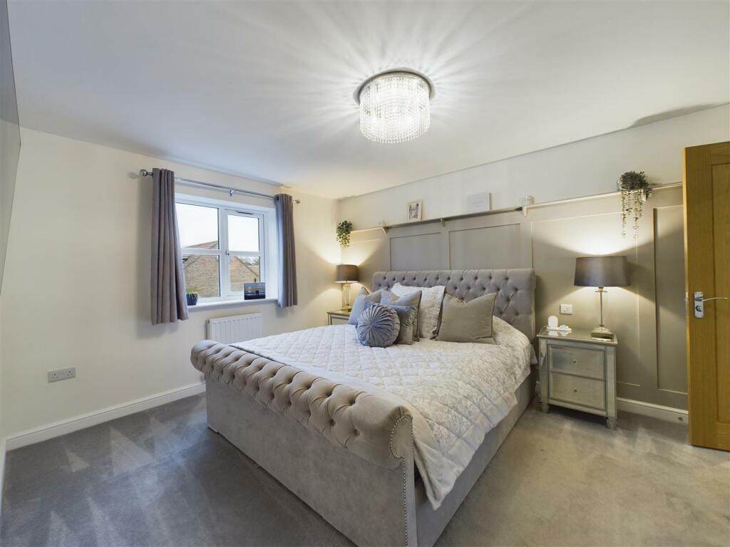 MASTER SUITE