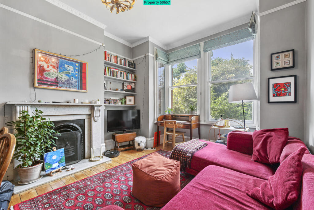 WORKING MARBLE FEATURE FIREPLACE