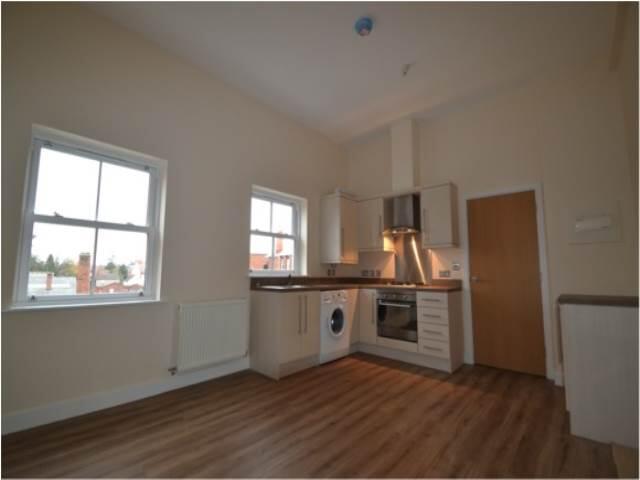 Lounge/ Kitchen