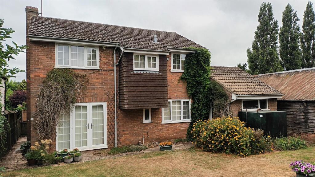 19Hockliffe-BACK2.jpg