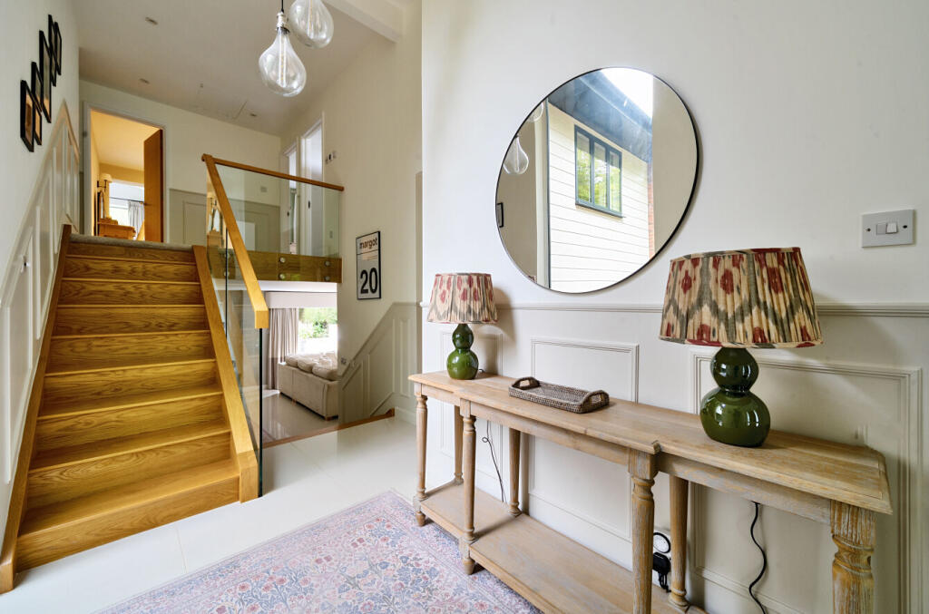 1296858-22-682dc3...