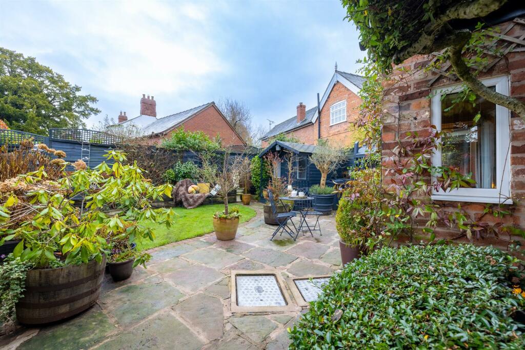 The Coach House-3.jpg