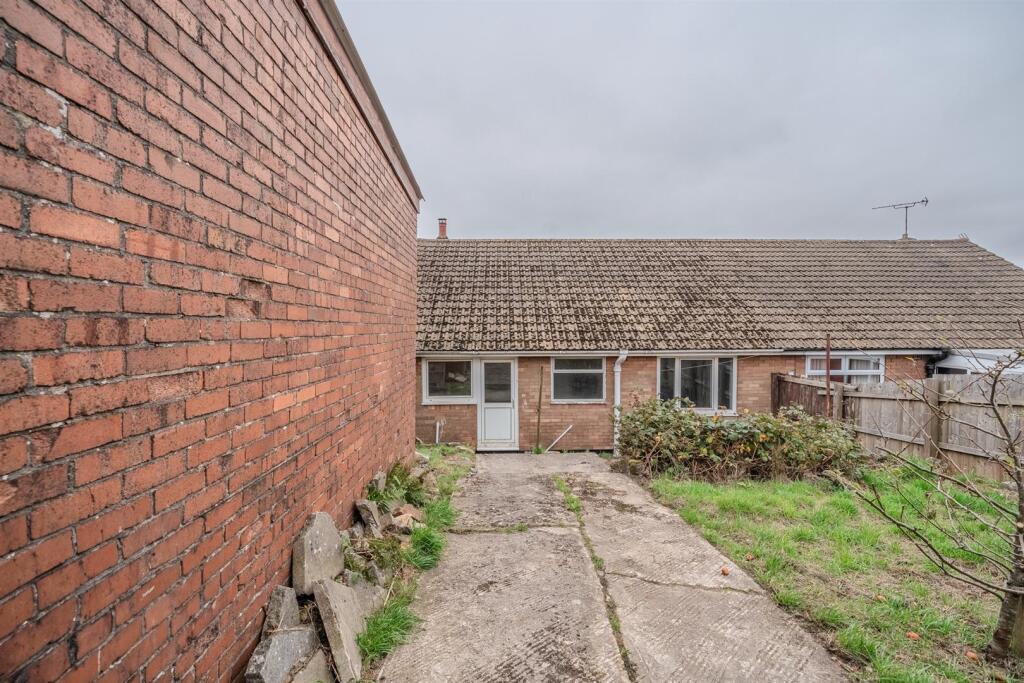 5 Llanover Road Estate-13.jpg
