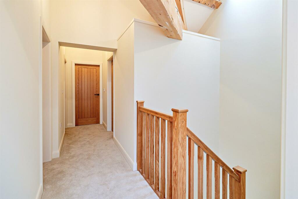 8619361-stills-interior20(1)-800.jpg