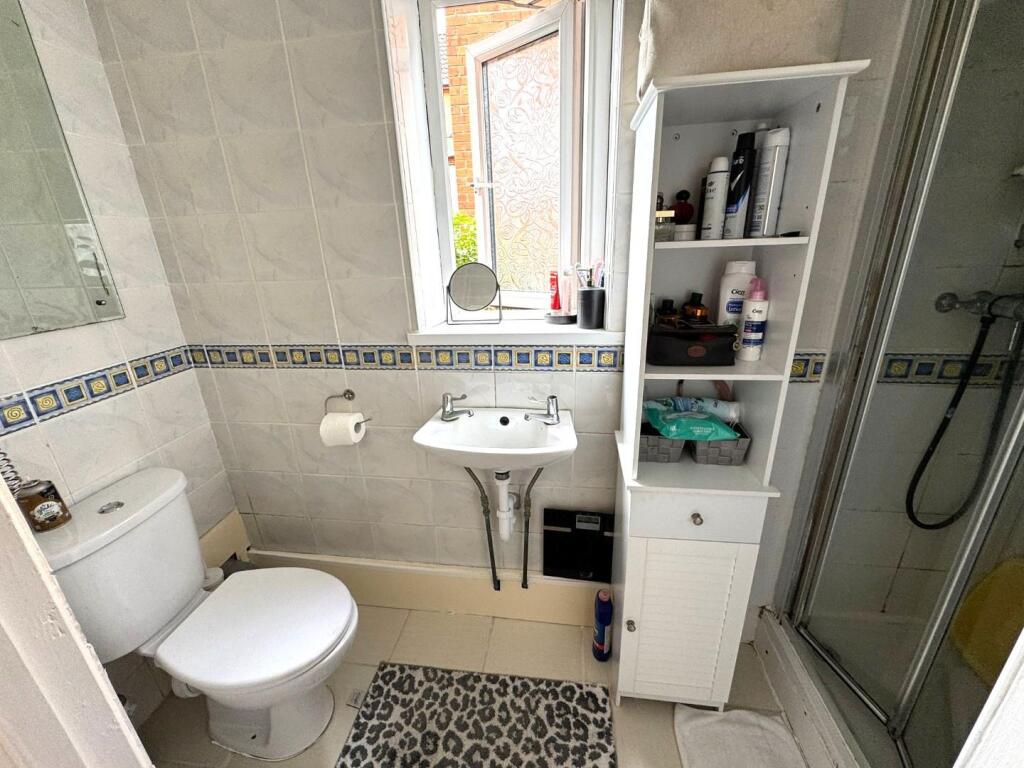 Bathroom.jpeg