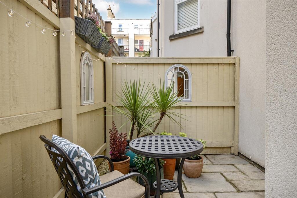 Rear Coutyard II.jpg