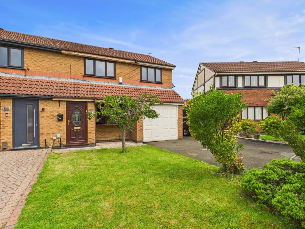 CAM03729G0-PR0059-STILL002