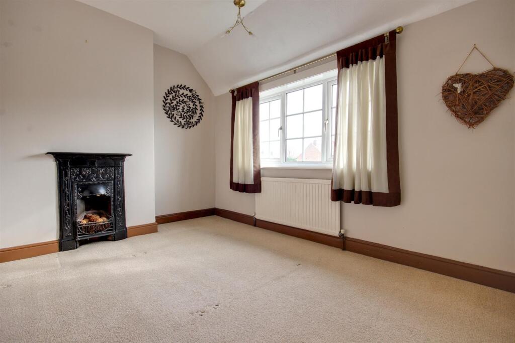 Desmond House (10).jpg