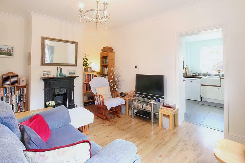 sitting room (Portal Size).JPG