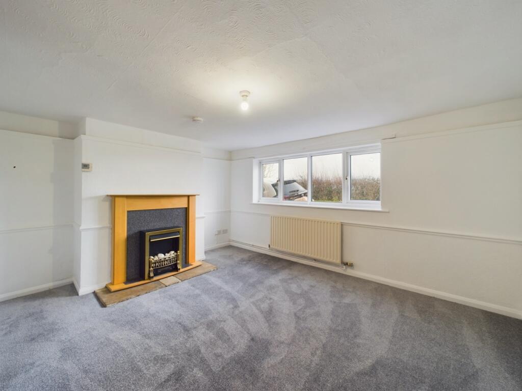 CAM01909G0-PR0285-STILL001