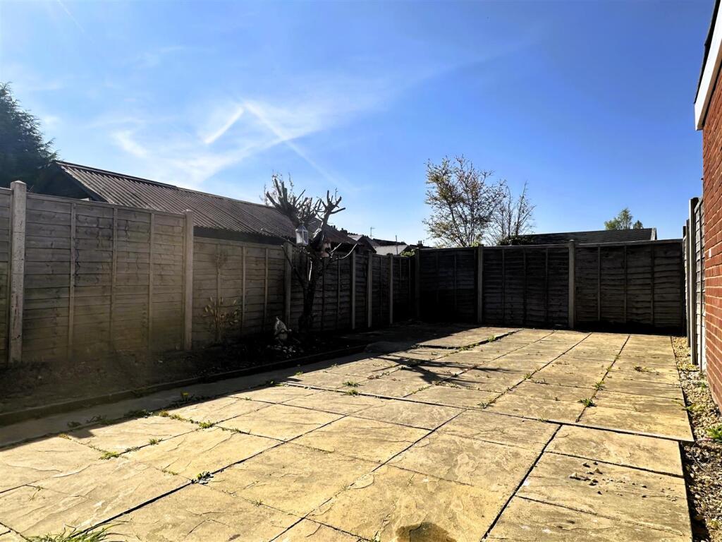Garden I.jpg
