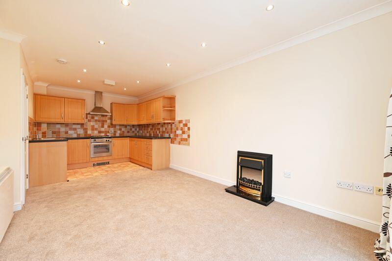 Open Plan Living/Dining Kitchen