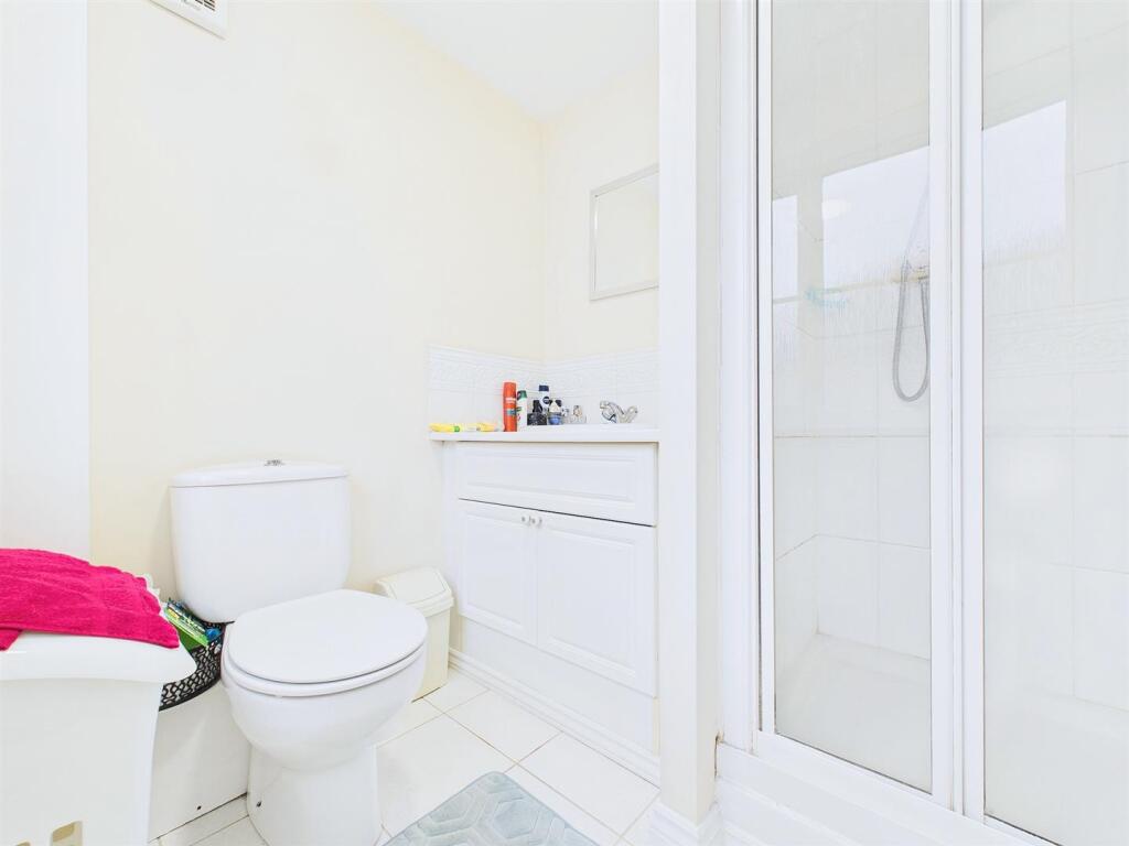 En-Suite 1