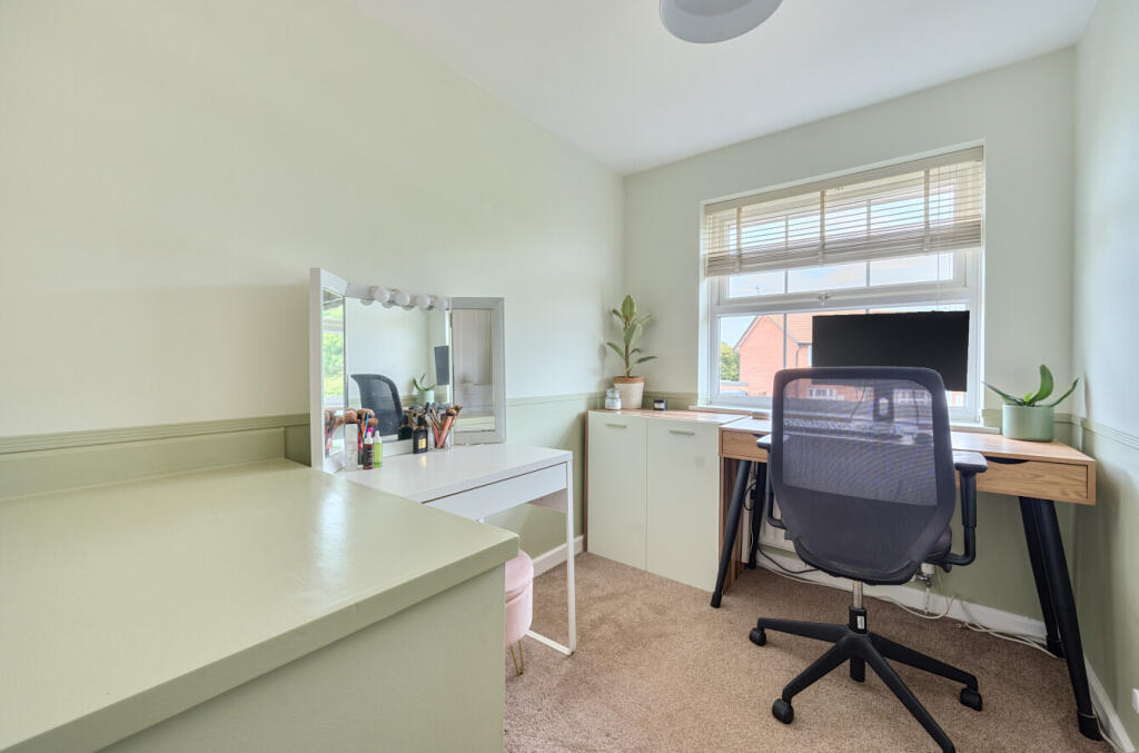 1294019-30-682dd0...