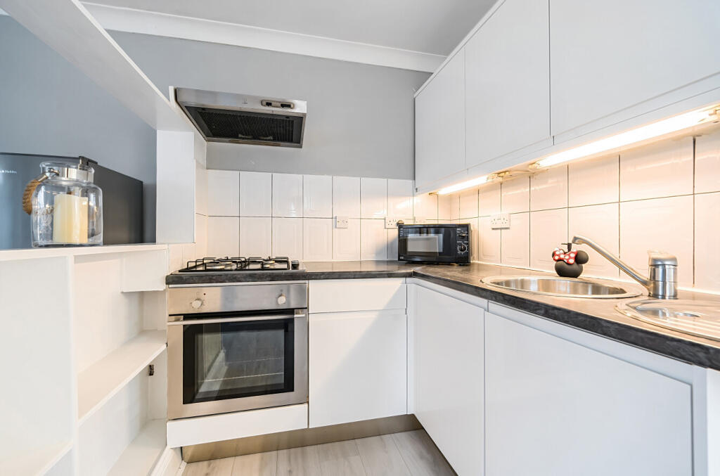 1319470-13-686eba...