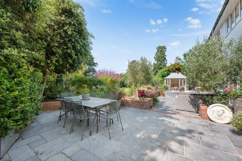 ALEXANDRA ROAD, 90- (5).jpg