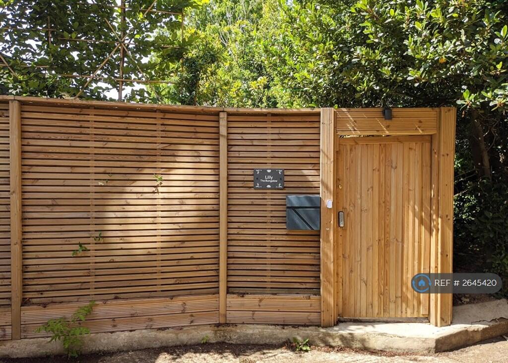 Private Entrance