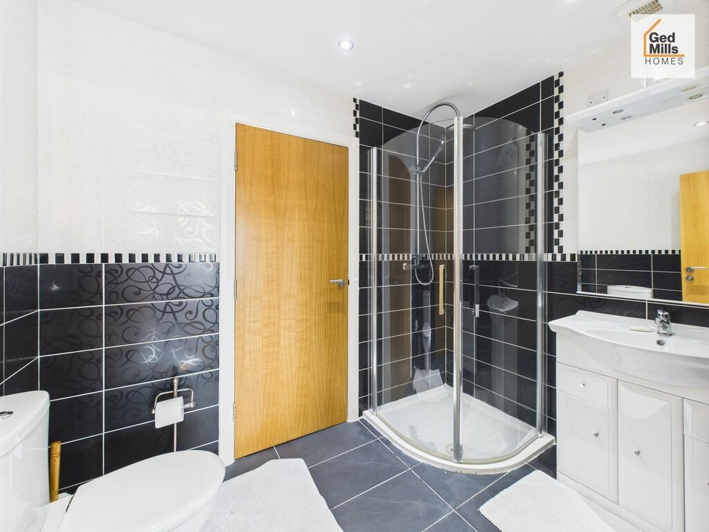 CAM04261G0-PR0083...