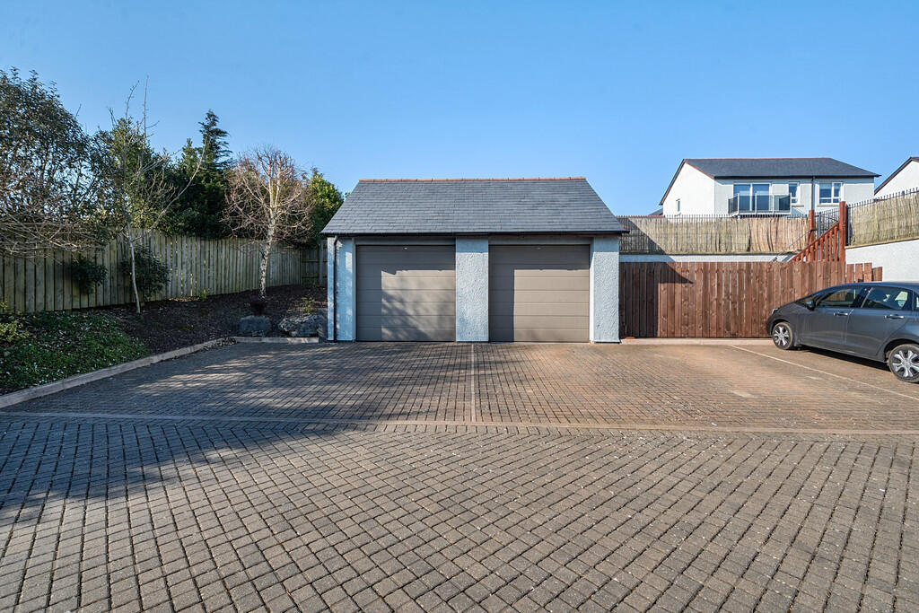 Garage - Right ha...