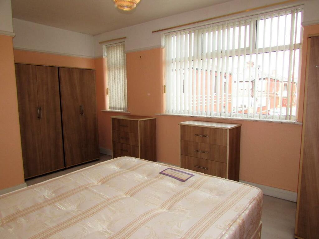 RothwellSt3bed1.JPG