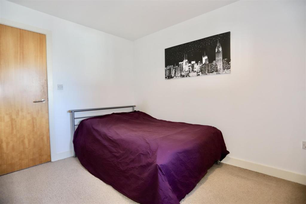 Bedroom 2 2.JPG