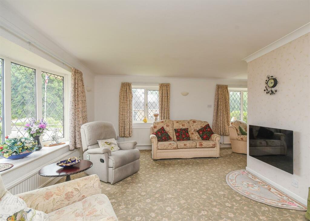 Lockside - Lounge (3).jpg