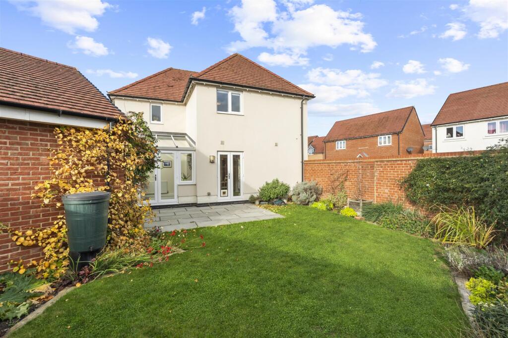 Hazel Grove, Silsoe, Bedford