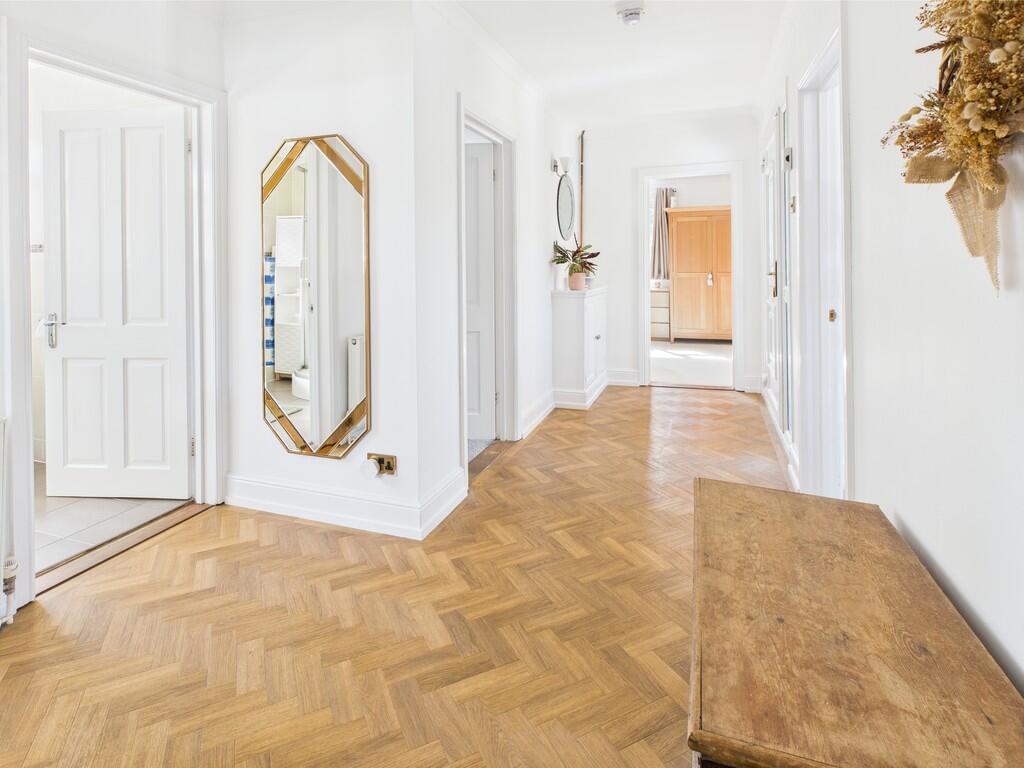 CAM05068G0-PR0016...