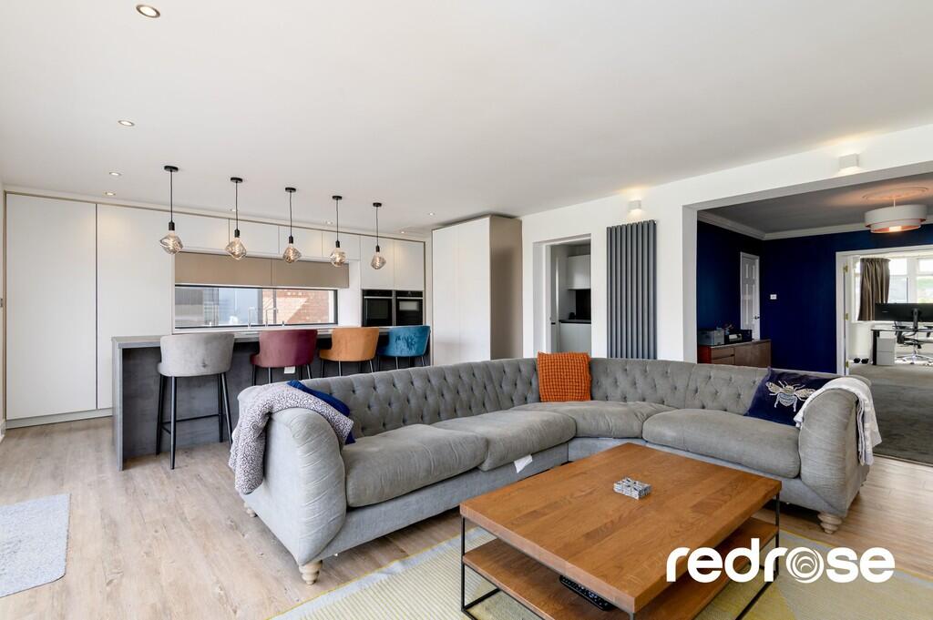 web_338 Croston R...