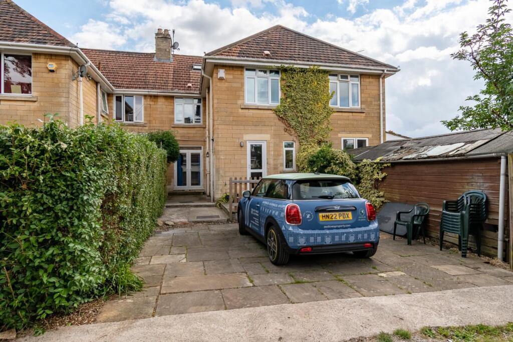 68 Combe Park -19.jpg