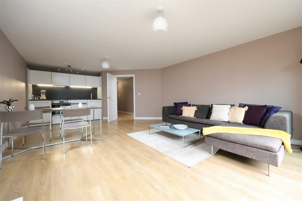 37 The Refinery 5.JPG