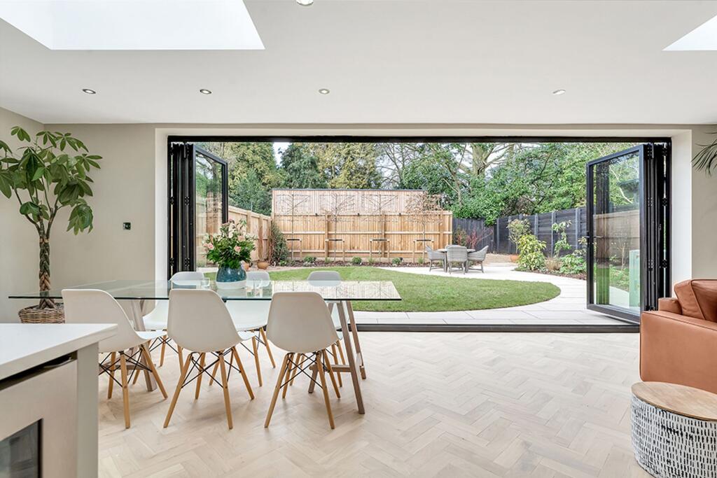 Open Plan Living Dining Kitchen