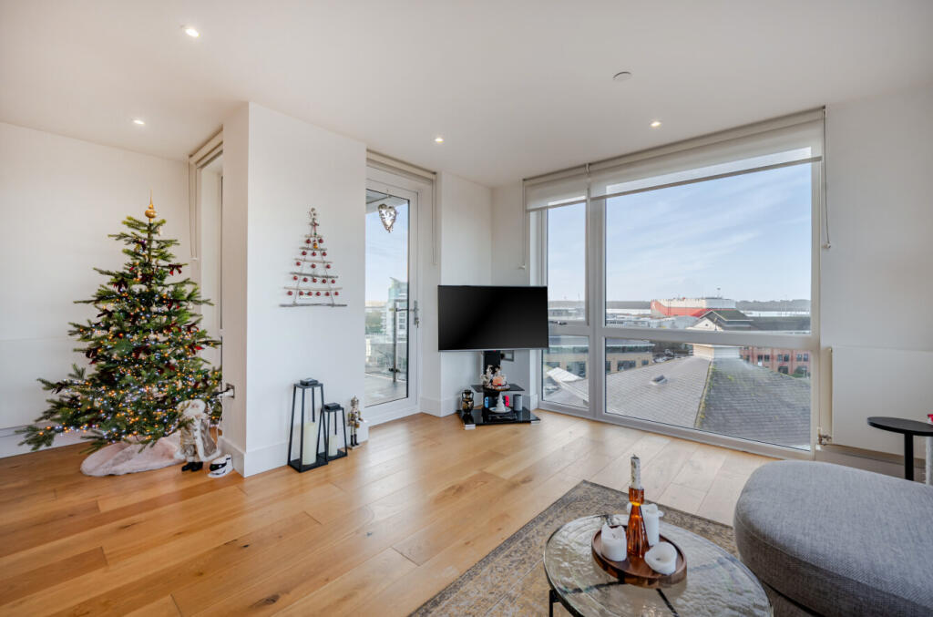 1394233-33-694528...