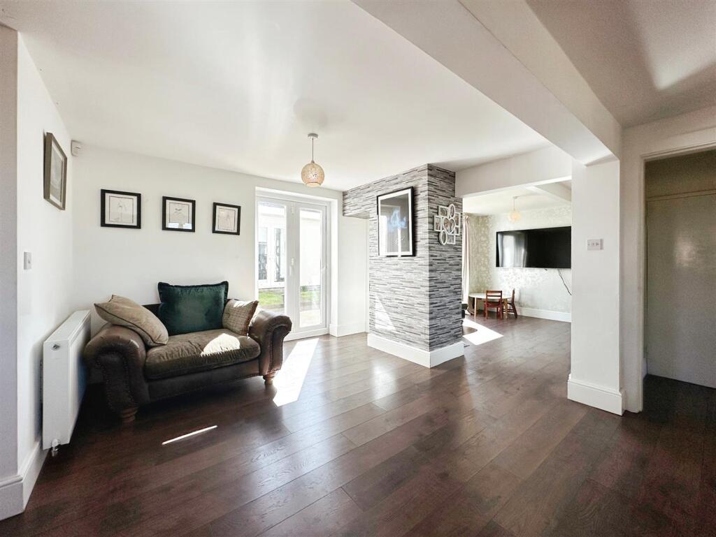 83166d1c-image_picker_827B49DF-E915-4197-A72C-05D8