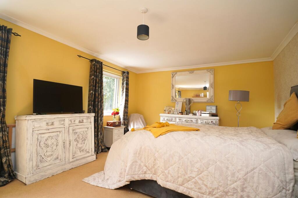 Ground Floor Guest Bedroom (Bedroom Three)