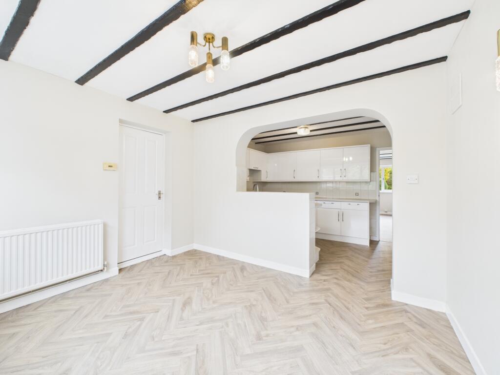 CAM02023G0-PR0178-STILL021