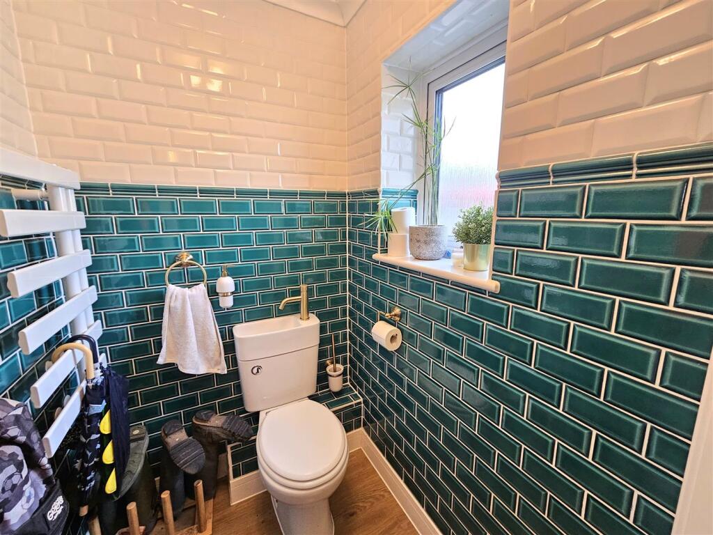 Cloakroom.jpg