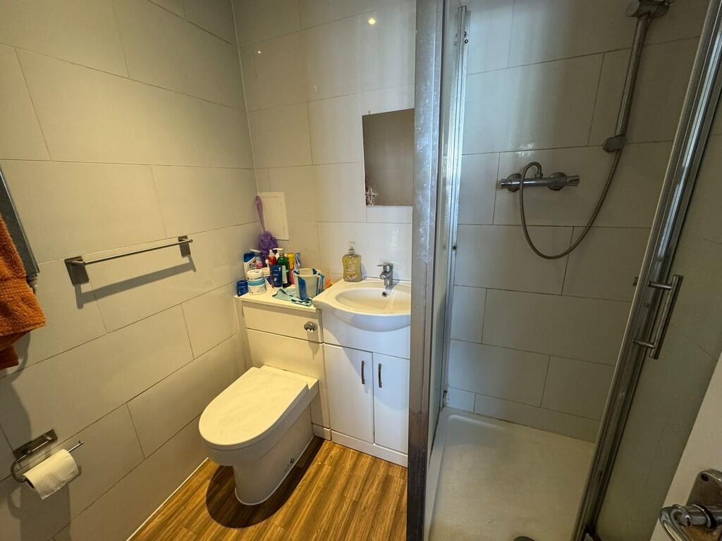 Tristan court  (1...