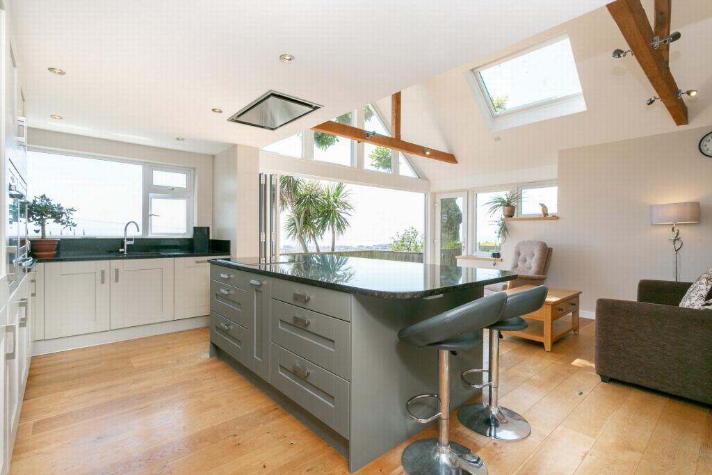 Kitchen/living space