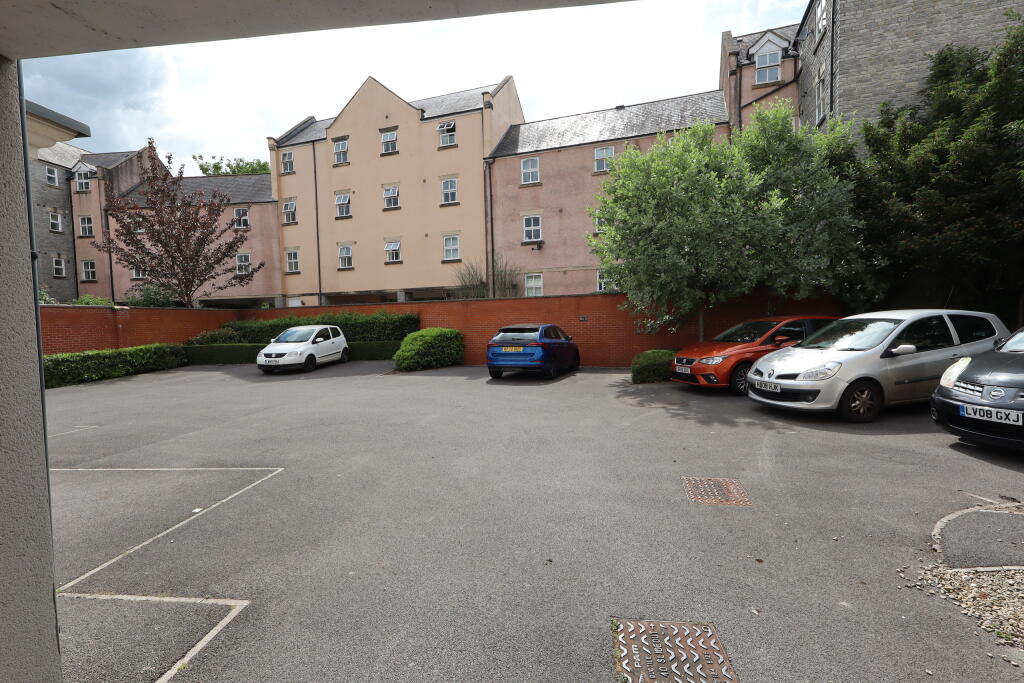 Parking area (2 allocated spaces)