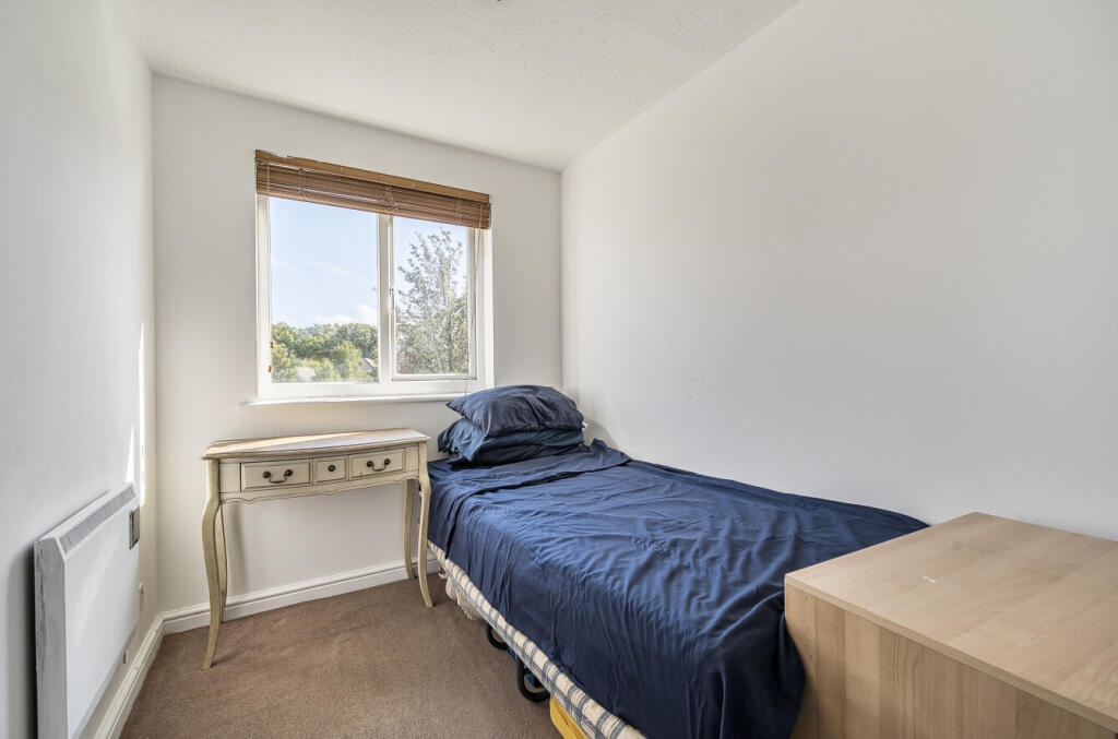 1349600-20-68bee3...