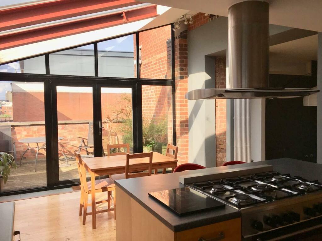 Kitchen/Dining