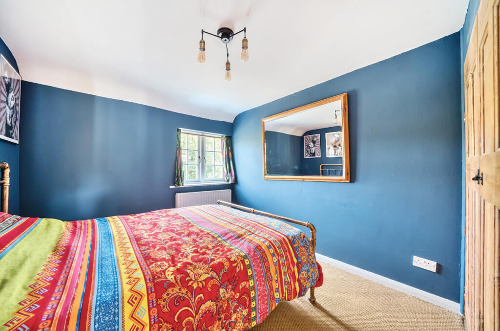 1327659-8-687a2dd...