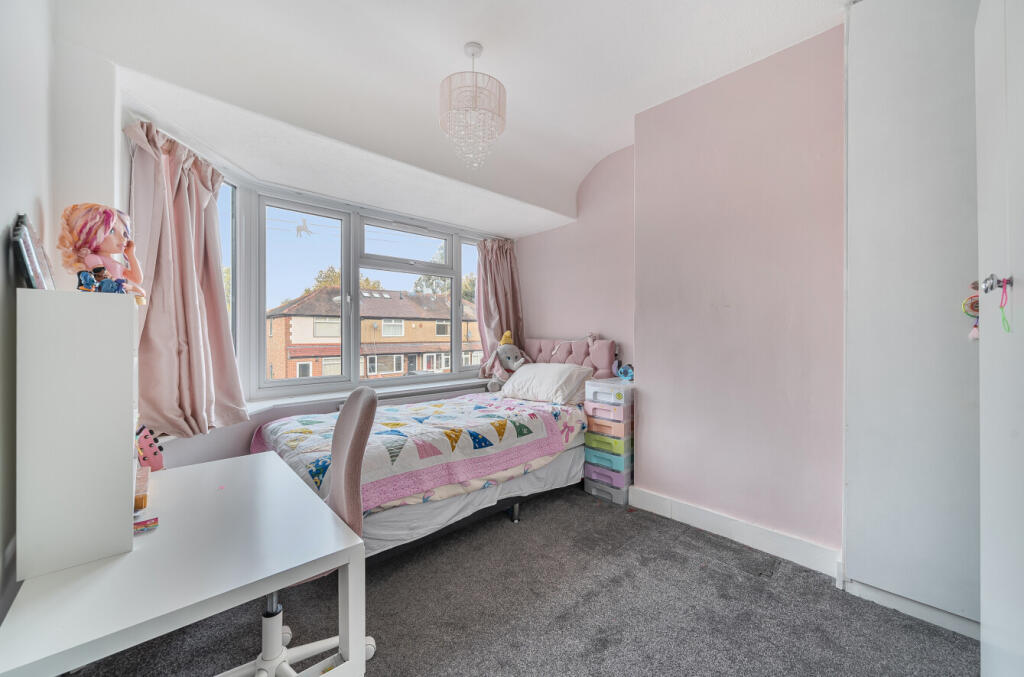 1372705-19-68ff9c...